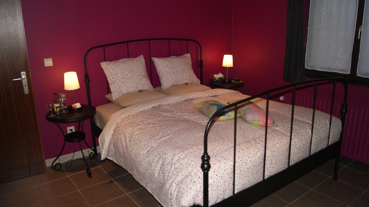 Fleurs-Sauvages Bed and Breakfast Hebronval Habitación foto